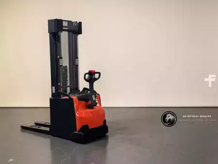 Hochhubwagen 2018  Toyota SWE 160 L (1)