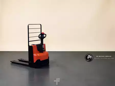 Elektromos emelőkocsik 2019  Toyota LWE 160 ION (1)