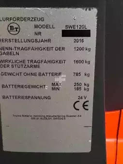 Wózek wysokiego podnoszenia 2016  Toyota SWE 120 L (3)