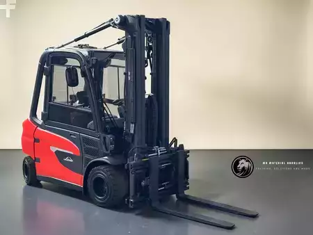 Eléctrico - 4 rodas 2022  Linde E 35 L -01 (1)