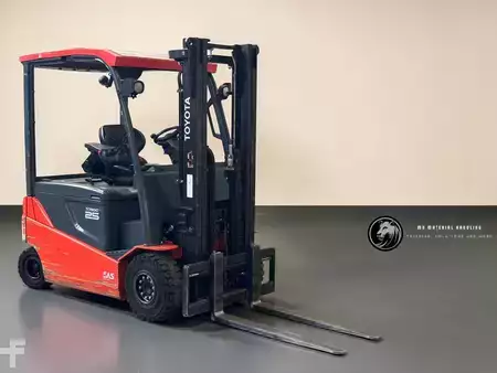Eléctrico - 4 rodas 2021  Toyota 8FBMT25 (1)