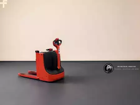 Porta-paletes elétrico 2015  Linde T 16 - Rotabatt (1)