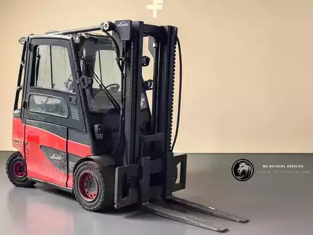 Elektromos 4 kerekű 2019  Linde E 40 - 600 H (1)