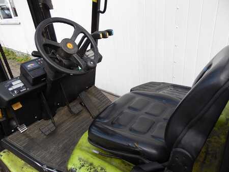 Nestekaasutrukki 1999  Clark CGP18 (1)