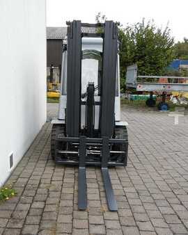 Gas gaffeltruck 2012  Still RC40-25 (2)