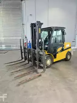 Dieselstapler 2020  Yale GDP50VX (2)