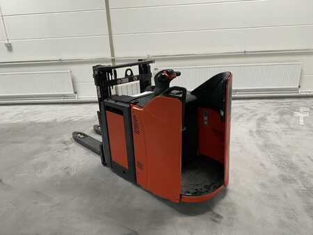 Konténerszállítók 2018  Linde D12 HP SP (8)