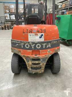 Elektro čtyřkolový VZV 2008  Toyota 7FBMF45 (2)