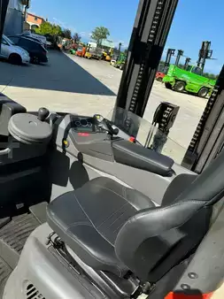 Carretilla retráctil 2016  Linde R25 (4)