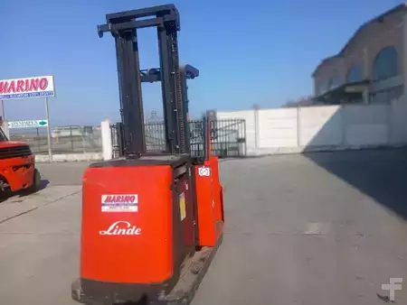 Vertikal-Kommissionierer 2009  Linde V11 (2)