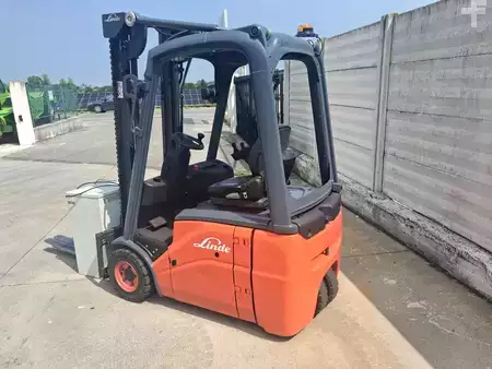 Elektrisk- 3 hjul 2010  Linde E14 (5)