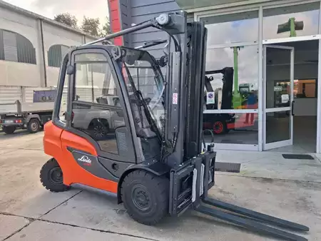 Empilhador diesel 2021  Linde H30 (5)
