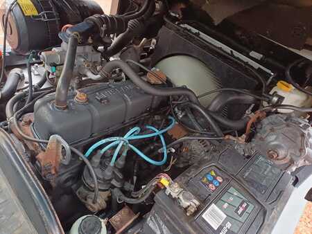 Biogas truck 2006  Nissan UGD02A32PQ (5)