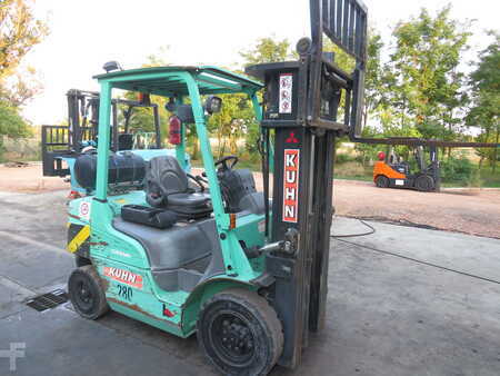 Gázüzemű targoncák 2017  Mitsubishi FG25N (2)