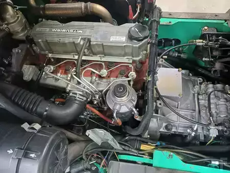 Portacontenedor 2017  Mitsubishi FD 20 (6)