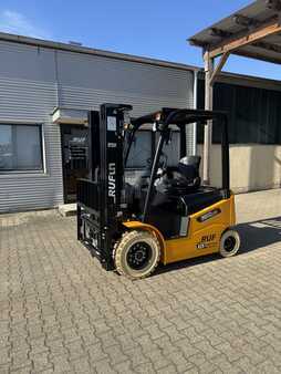 El Truck - 4-hjul 2025  UN Forklift V Series 2.5T (11)
