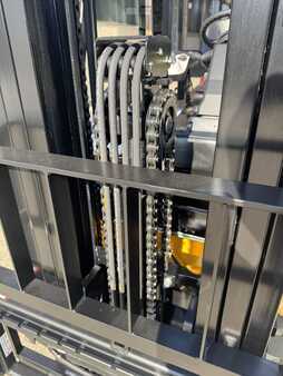 El Truck - 4-hjul 2025  UN Forklift V Series 2.5T (4)