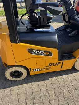 El Truck - 4-hjul 2025  UN Forklift V Series 2.5T (8)