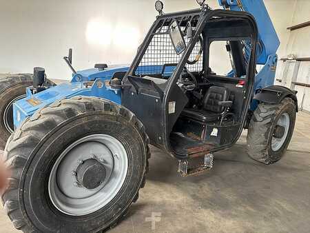 Manipulador Telescópico fijo 2015  Genie GTH-844 (8)