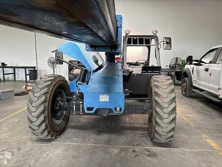 Manipulador Telescópico fijo 2015  Genie GTH-844 (6)