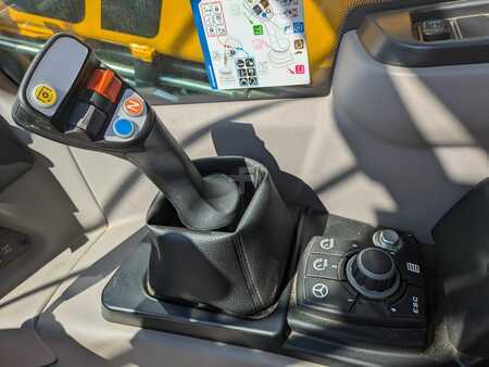 Manipulador Telescópico fijo 2023  Dieci Agri Plus 42.7  VS EVO2 (2)