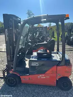 Elektro 4 Rad 2019  Toyota 8 FBMT20 (1)