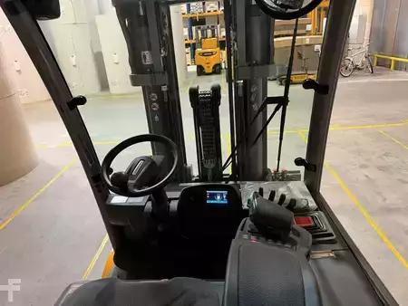 Carrelli elettrici 4 ruote 2020  Jungheinrich EFG 540 (5)