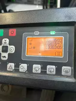 Carrelli elettrici 4 ruote 2013  Toyota 8FBMT25 (4)