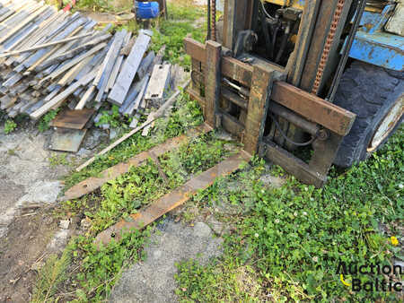 Benzínový vzv 1979  CAT Lift Trucks BO-BO CAT V80D (11)