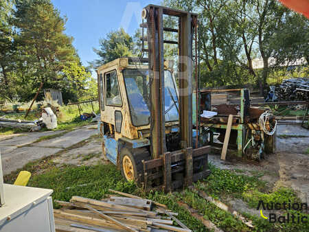 Benzínový vzv 1979  CAT Lift Trucks BO-BO CAT V80D (2)
