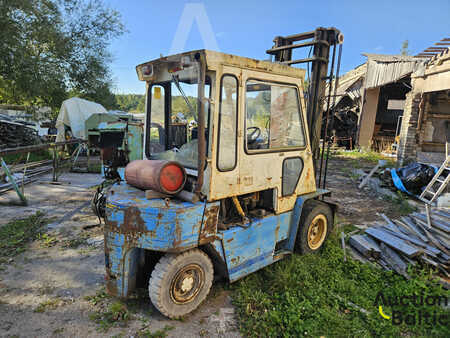 Benzínový vzv 1979  CAT Lift Trucks BO-BO CAT V80D (3)