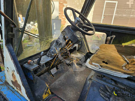 Benzínový vzv 1979  CAT Lift Trucks BO-BO CAT V80D (5)