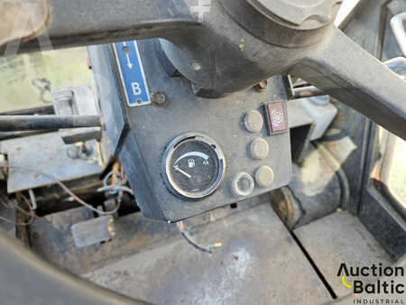 Benzínový vzv 1979  CAT Lift Trucks BO-BO CAT V80D (6)