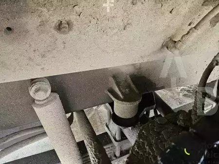 Terminál traktor 2007  Terberg RT222 (16)