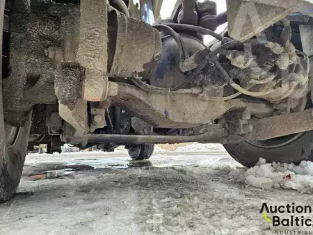 Terminál traktor 2007  Terberg RT222 (17)