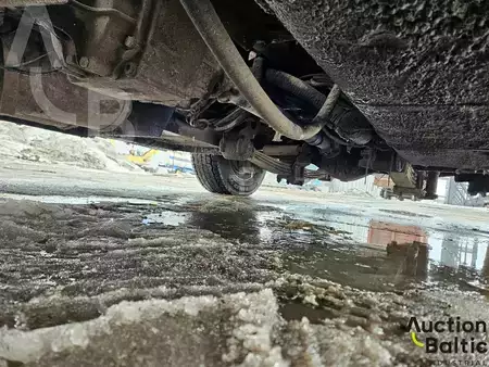 Terminál traktor 2007  Terberg RT222 (18)