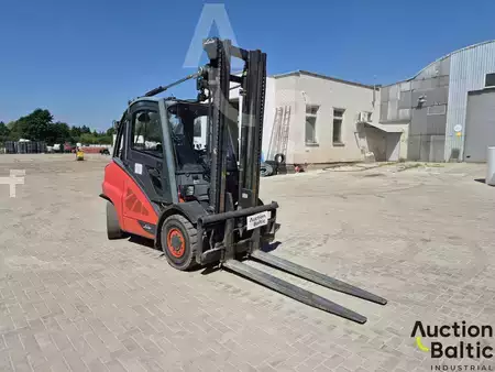 Дизельні вилочні навантажувачі 2013  Linde H50D-02 (1)