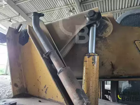 Телескопічний навантажувач жорсткий 1995  JCB 535-67 (16)