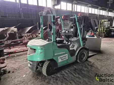 Diesel truck 2019  Mitsubishi YDM-KF18D (3)
