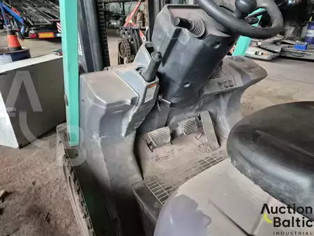 Diesel truck 2019  Mitsubishi YDM-KF18D (9)