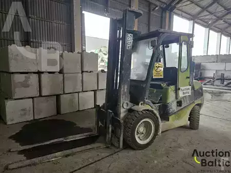 Diesel gaffeltruck 2012  Clark C300 (2)