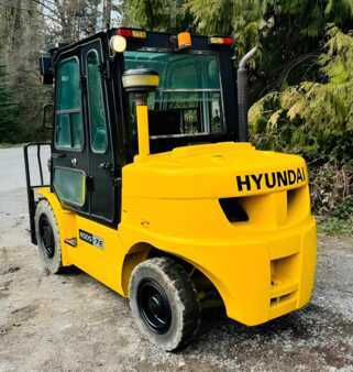 Diesel Forklifts 2012  Hyundai 45DS-7E (2)