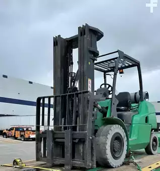 Propane Forklifts 2012  Mitsubishi FG50K (1)