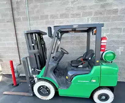 Propane Forklifts 2018  Mitsubishi FG25N (1)