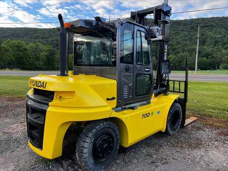 Diesel Forklifts 2017  Hyundai 70D-9 (5)