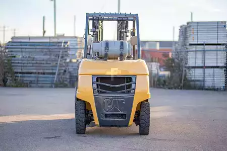 Montacargas GLP 2012  CAT Lift Trucks P12000 (2)