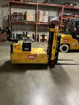 Apilador eléctrico 2019  Big Joe PDC-40-158 (9)