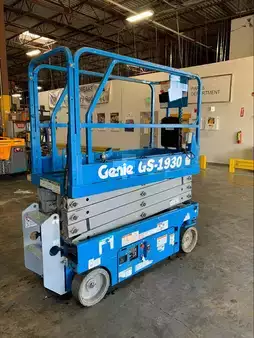 Misceláneos 2018  Genie GS-1930 (1)