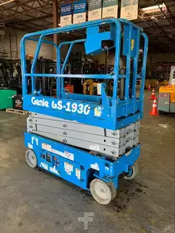 Misceláneos 2018  Genie GS-1930 (17)