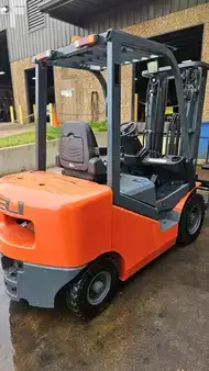 Diesel Forklifts 2017  Heli CPCD25 (20)